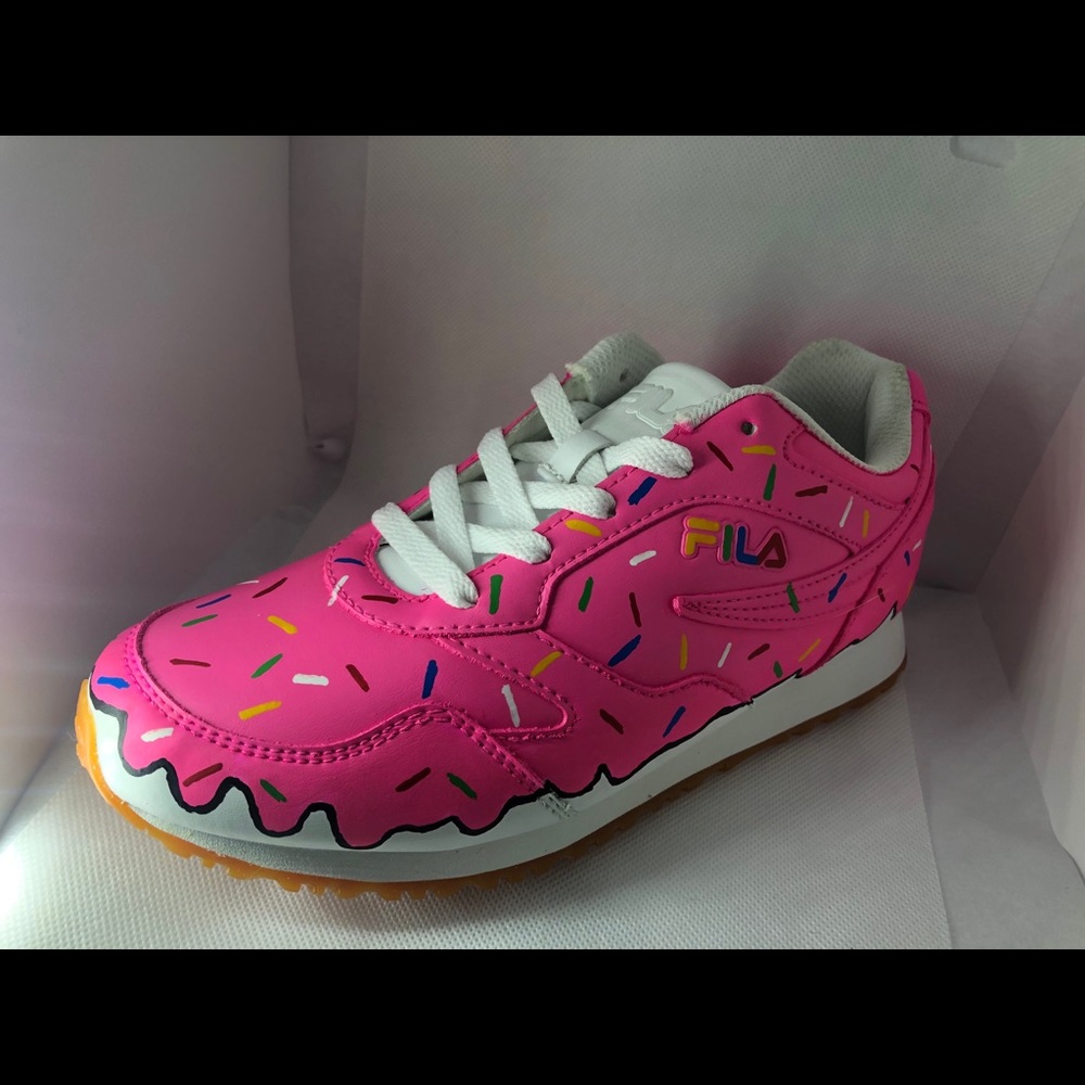 Custom shoes, kids size 5 FILA, Pink & blue donuts